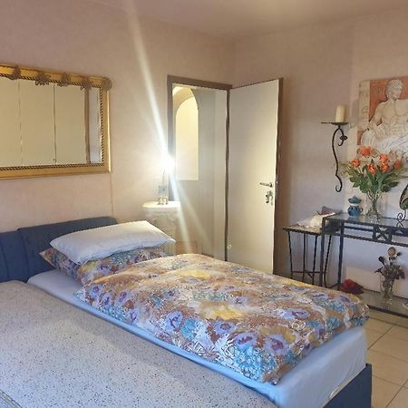 Rose'S Ferienwohnung Freigericht Bagian luar foto